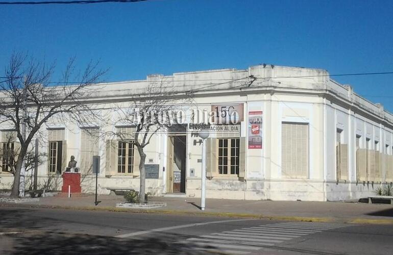 Escuela Fiscal N&ordm; 73 "Dr. Adolfo Alsina". Foto: Archivo AD