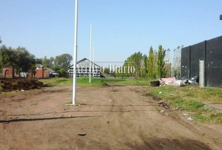 Proponen que la zona destinada a dicha playa comprenda el sector comprendido entre las calles H. Yrigoyen, L de la Torre, fondos de inmuebles con frente sobre calle San Martín y demás arterias, y Vías del Ferrocarril Mitre.