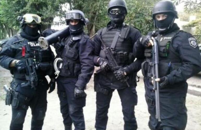El Grupo de Operaciones Complejas de la polic&iacute;a de San Lorenzo grab&oacute; en video un allanamiento en Rosario.
