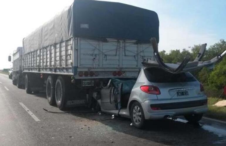 El tramo de la ruta a Victoria, donde se produjo el fatal accidente.