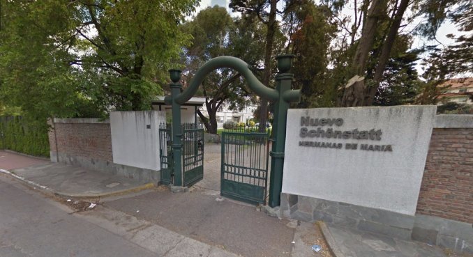 Robó en un convento y escapó disfrazado de sacerdote