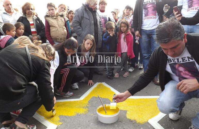 La estrella se pintó en el lugar donde murió la chica