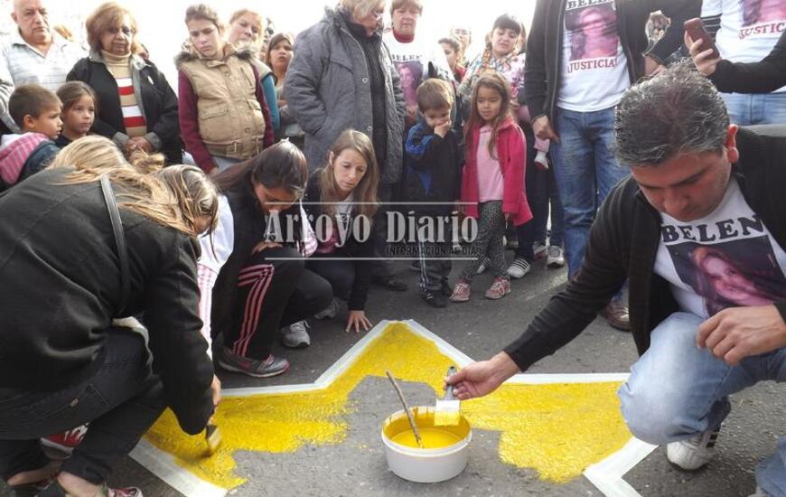 La estrella se pintó en el lugar donde murió la chica