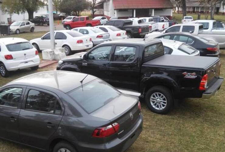 Una flota de autos de alta gama y de lujo componen parte de lo secuestrado a la banda. Crédito:S.Meccia