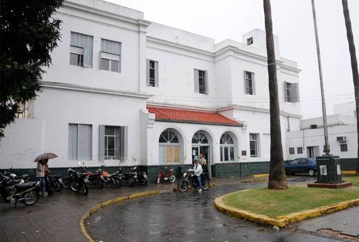 En el hospital. La pequeña falleció anoche en el Roque Sáenz Peña. Crédito: El Ciudadano