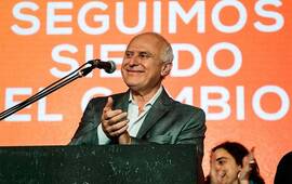 El número. Ahora la diferencia entre ambos pasó a ser de 1496 votos.