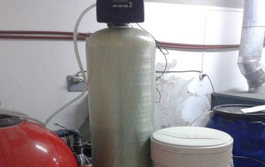 Donación. El ablandador de agua ya está en el complejo. Crédito: Sergio Kuszlak