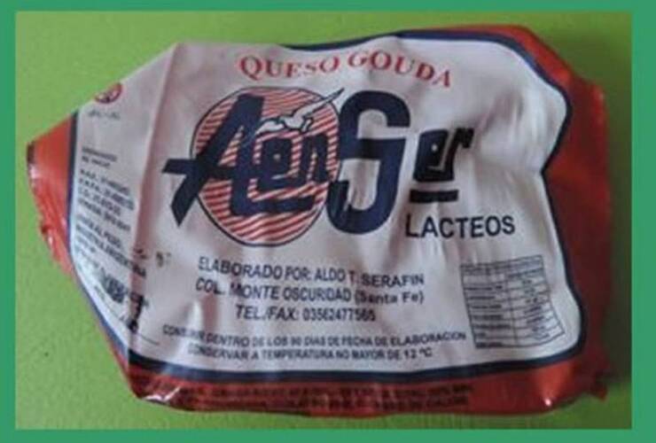 Se trata de los productos alimenticios queso cremoso y gouda, marca "AenSer" sin Tacc.