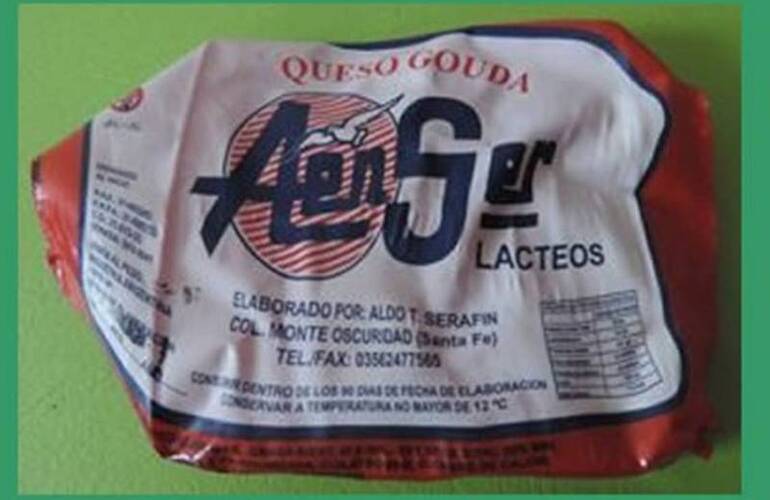 Se trata de los productos alimenticios queso cremoso y gouda, marca "AenSer" sin Tacc.