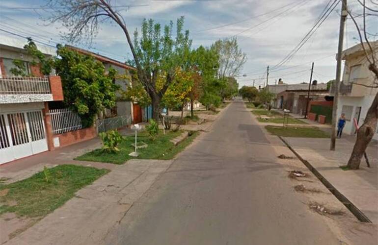 El lugar. La víctima se encontraba en su vivienda de San Nicolás al 3900 cuando fue rociada con nafta por su ex El lugar. La víctima se encontraba en su vivienda de San Nicolás al 3900 cuando fue rociada con nafta por su ex