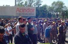Los trabajadores de Acindar continúan de huelga