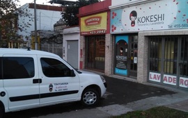 La tintorería que fue asaltada ayer a la tarde, en bulevar Rondeau al 1000. Foto: Sebastián S. Meccia