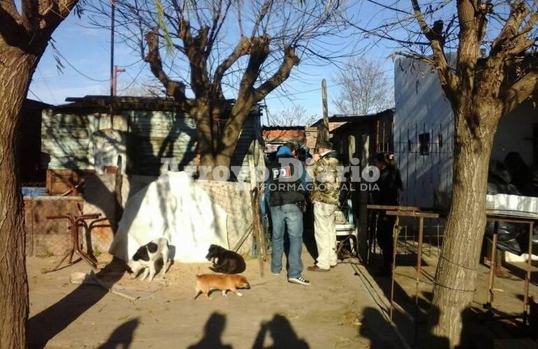 En el lugar. Autoridades policiales trabajan en Independencia al 1700