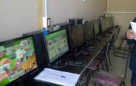 En Rosario. El local de juego clandestino estaba en una sala del club de la zona sudoeste.