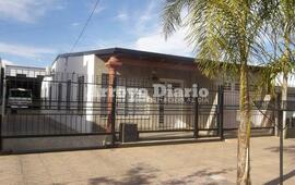 Cerca de las 15 horas. Los ladrones los asaltaron a plena luz del día y con total impunidad.