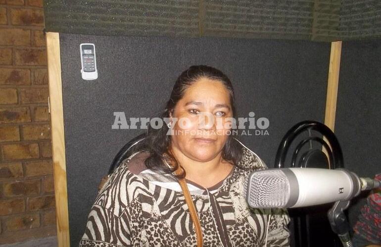 Miriam Solís, esta mañana en los estudios de Radio Extremo 106.9