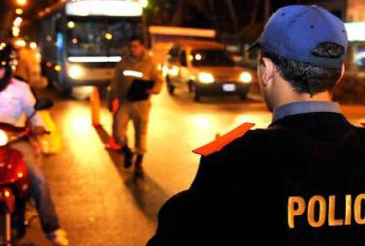 Los controles de alcoholemia se intensificarán hasta la madrugada del martes, inclusive. Foto Twitter OdP