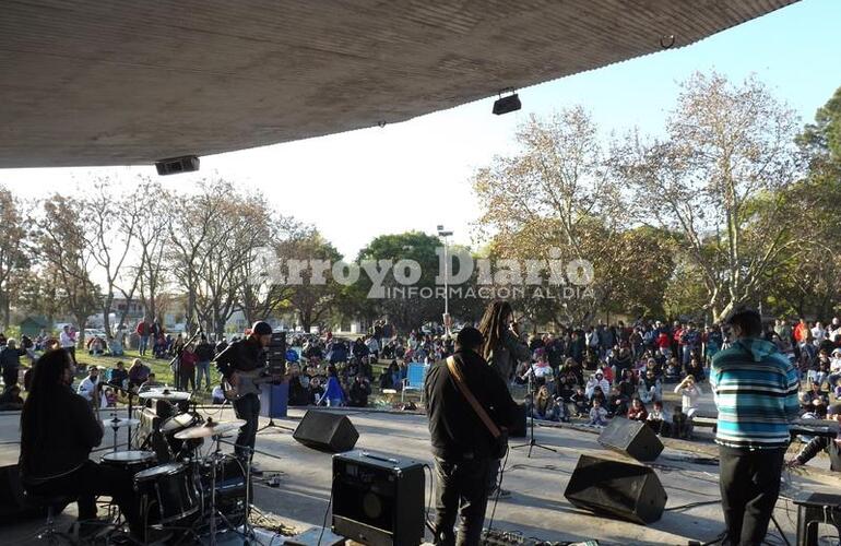 El anfiteatro municipal fue el espacio elegido para desarrollar la jornada solidaria por Thiago Crisafulli