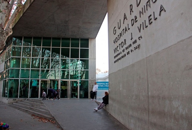 La nena de cuatro años está internada en el Hospital de Niños.