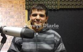 En la radio. Juan Andrés Isnardi esta mañana visitó los estudios de Radio Extremo 106.9 y convocó a la reunión que se llevará a cabo este sábado