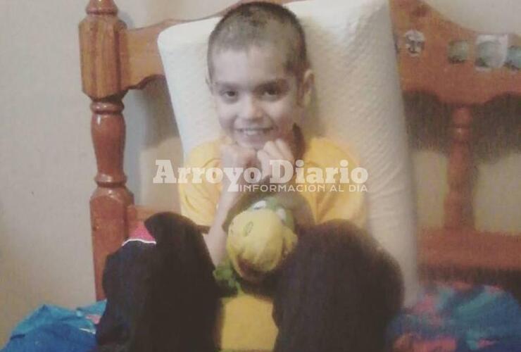 Thiago, estuvo 24 días internado y finalmente hoy ya está en su casa