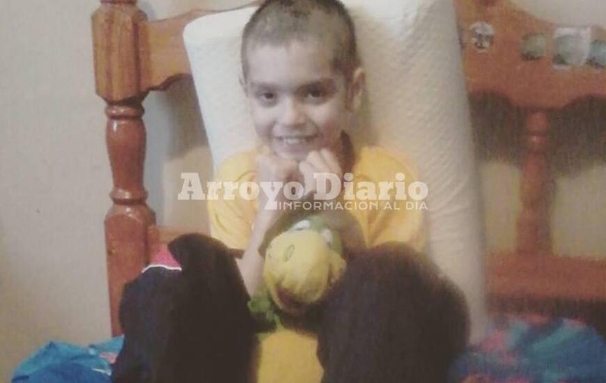 Thiago, estuvo 24 días internado y finalmente hoy ya está en su casa