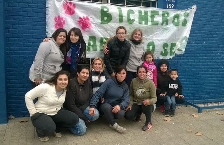 Algunas de las chicas que integran "Bicheros de Arroyo Seco". Foto: Facebook