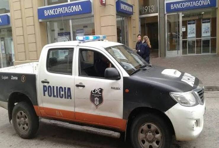 Asaltaron un banco en Luján