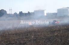 Incendio de pastizales. Bomberos de Arroyo Seco prestaba colaboración en el lugar