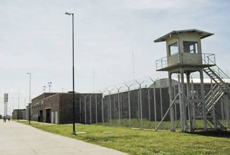 Allanan la c&aacute;rcel de Pi&ntilde;ero por llamadas extorsivas