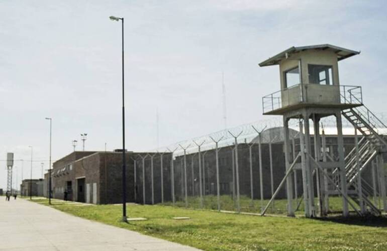 Allanan la c&aacute;rcel de Pi&ntilde;ero por llamadas extorsivas