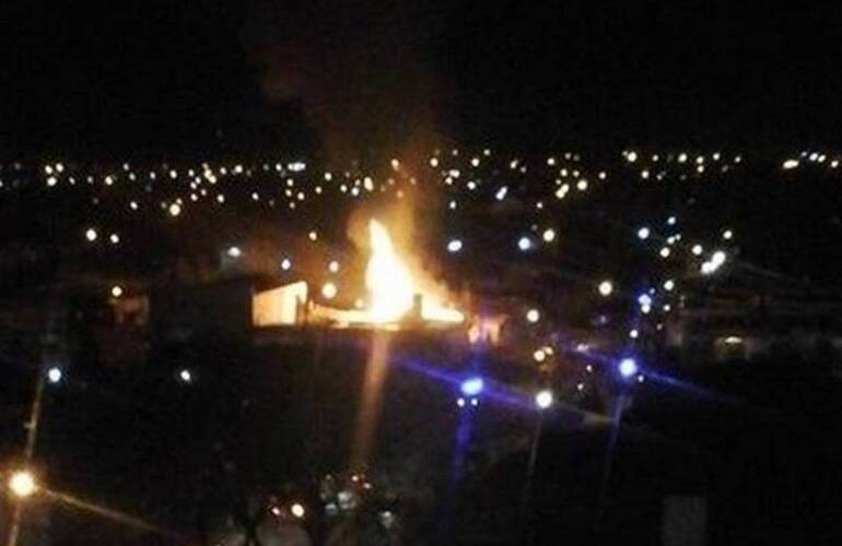 Imagen de Incendió la casa de su novia para "asustarla": falleció la suegra