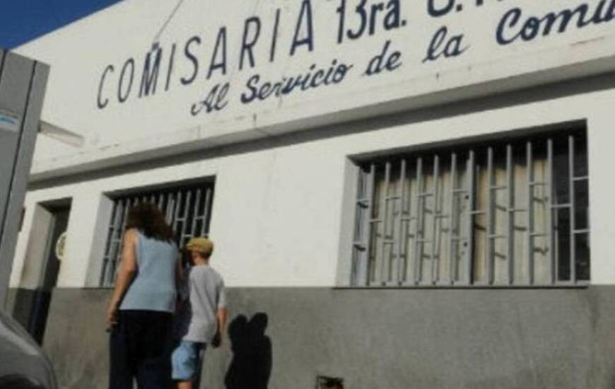 La denuncia por el asalto en calle Cerrito fue radicada en la seccional 13ª. Foto: Archivo La Capital