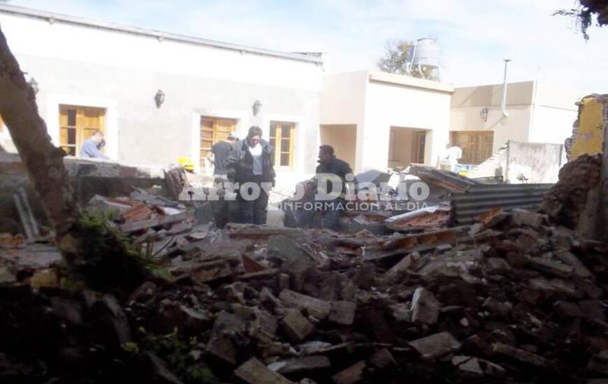 San Martín al 700. Los bomberos de Arroyo Seco prestaron colaboración en el lugar