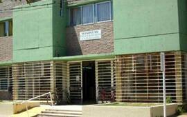 Tío y sobrino terminaron internados en el hospital Granaderos a Caballo, de San Lorenzo.