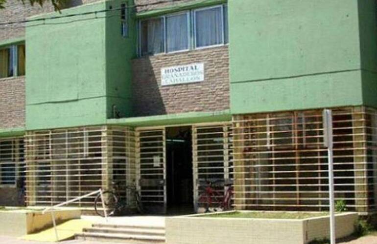 Tío y sobrino terminaron internados en el hospital Granaderos a Caballo, de San Lorenzo.
