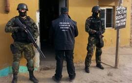 Allanaron dos viviendas en Villa Gobernador Gálvez. Foto: Prensa DGPCA