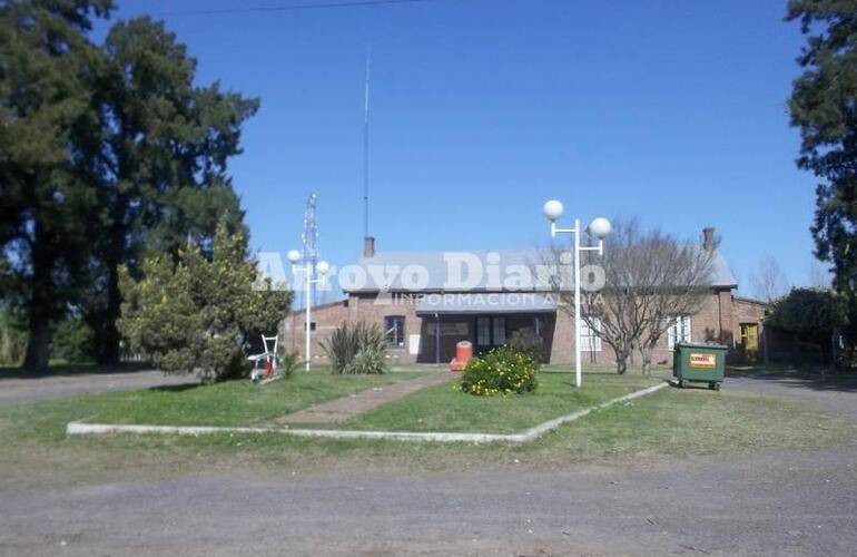 La Plazoleta del Inmigrante está frente al Museo Municipal