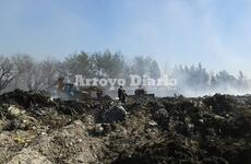 Mientras se trabaja en controlar el incendio en el basural ya se piensa en acondicionar un nuevo espacio para tirar los residuos vegetales