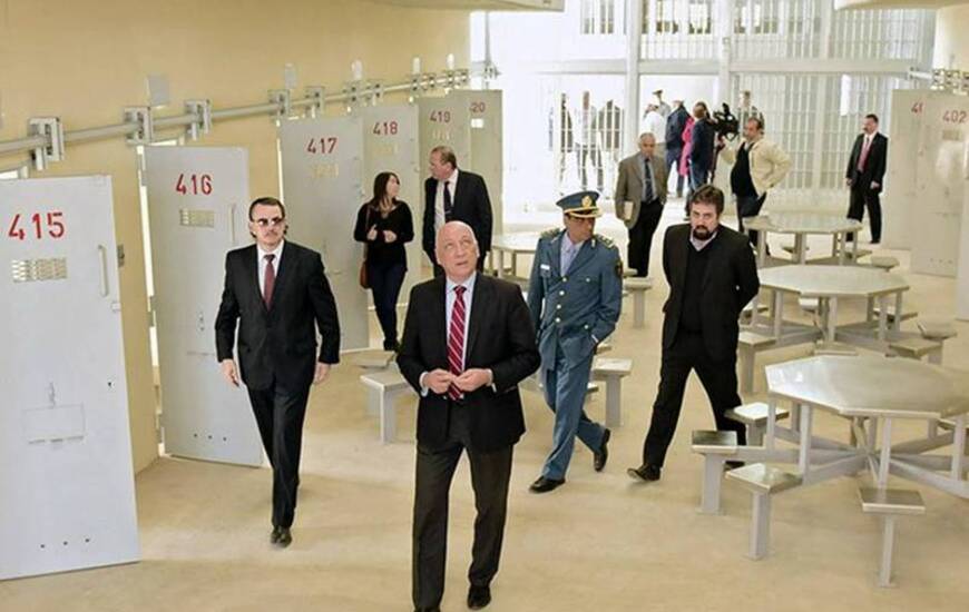 Imagen de Bonfatti: No me pone contento inaugurar una unidad penal