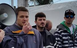 Los tres trabajadores recibieron el telegrama de despido sin expresión de causa.