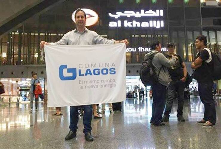 Esteban Ferri en el aeropuerto de Shanghái. Foto: Notilagos