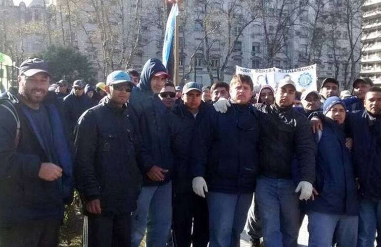 Imagen de Gremios se concentraron frente a Gobernación por la inseguridad