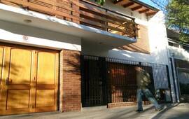 El asalto ocurrió ayer cerca del mediodía en Ocampo al 200. Foto: Celina M. Lovera