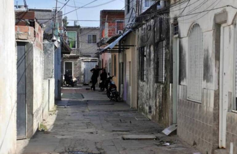 Claudia Vargas fue asesinada anoche tras una violenta discusión con su pareja. Foto: Virginia Benedetto Claudia Vargas fue asesinada anoche tras una violenta discusión con su pareja. Foto: Virginia Benedetto