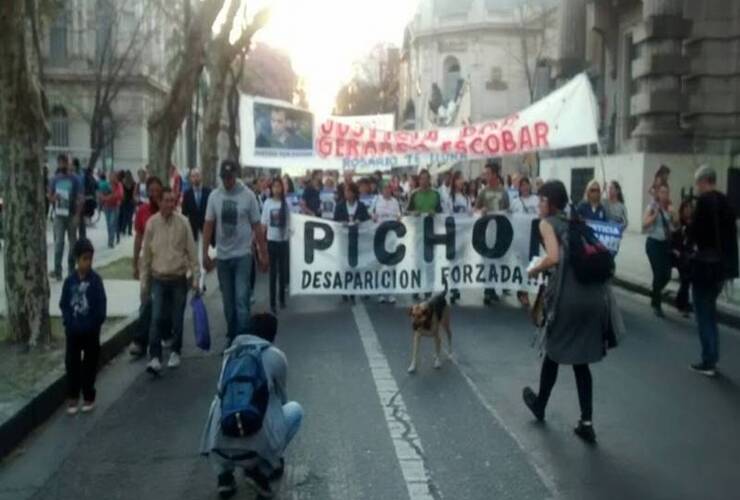 El reclamo se hizo sentir en las calles del centro rosarino.