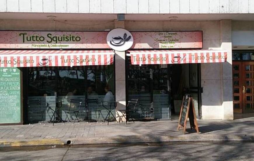 El delincuente se llevó unos 3500 pesos de la panadería del Güemes al 1800. Foto: Celina Mutti Lovera / La Capital