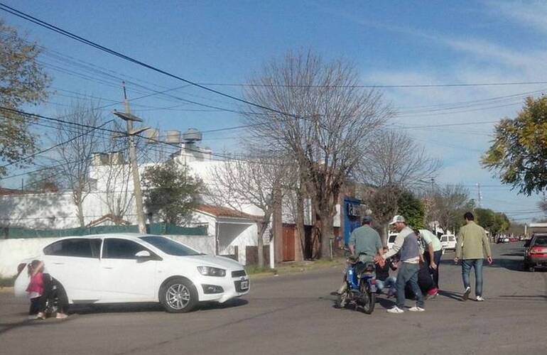 Accidente en Belgrano y General López. Foto: Florencia D´Alonzo