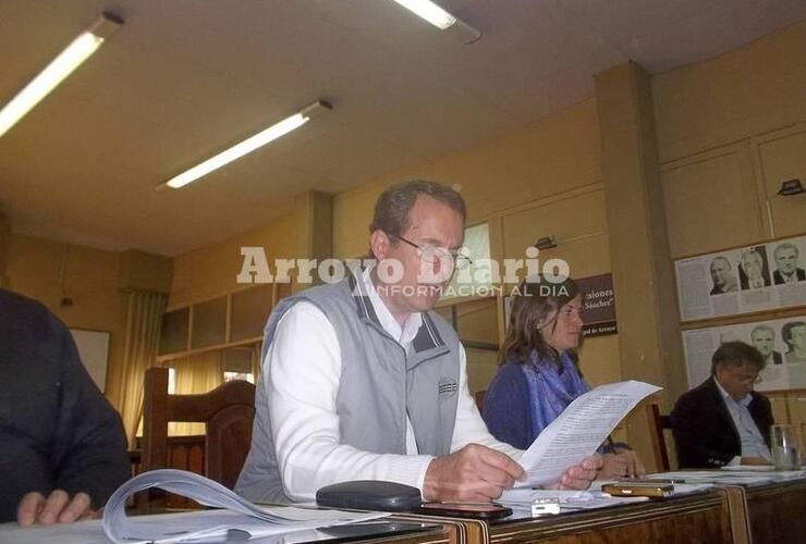 Daniel Tonelli durante la presentación de uno de los proyectos este martes en el Concejo.