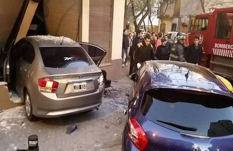 Impactante imagen del choque y las consecuencias. Foto: @ArachEvelyn